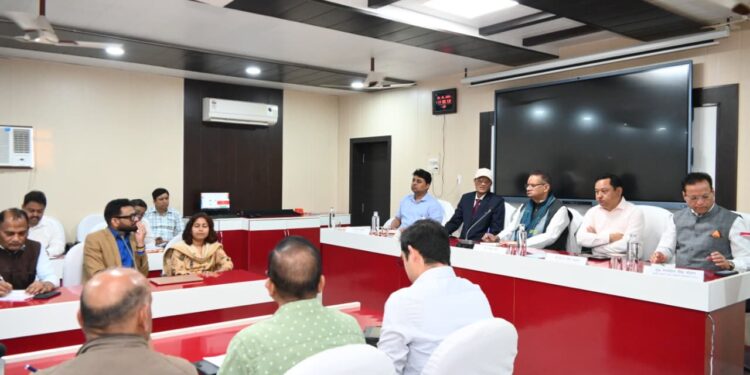 Dev Bhoomi Samiksha राज्य स्थापना दिवस पर पंतनगर विश्वविद्यालय में होगा भव्य किसान सम्मेलन: कृषि मंत्री गणेश जोशी -