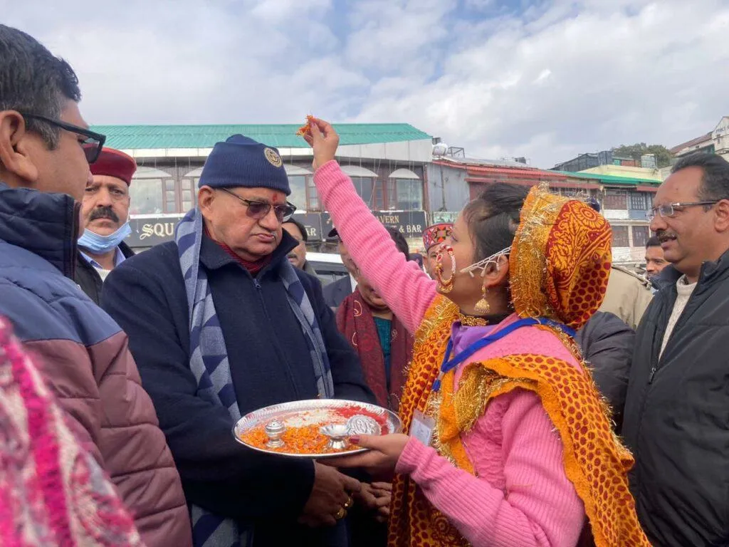 Dev Bhoomi Samiksha मसूरी पहुंचे मंत्री गणेश जोशी, विंटर लाइन कार्निवाल में किया प्रतिभाग। -