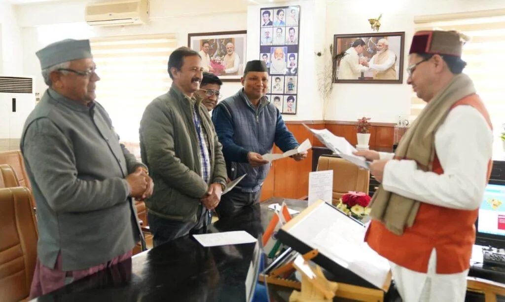 Dev Bhoomi Samiksha हरेला व इगास बग्वाल पर सार्वजनिक अवकाश घोषित करने पर गढ़वाल सभा एवं कूर्मांचल परिषद् के पदाधिकारियों ने मुख्यमंत्री धामी का जताया आभार -