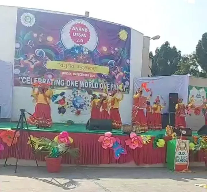 Dev Bhoomi Samiksha डीडी पब्लिक स्कूल में धूमधाम से मनाया गया वार्षिकोत्सव, चेयरमेन जितेंद्र सिंह यादव ने दी नव वर्ष की अग्रिम शुभकामनाएं -