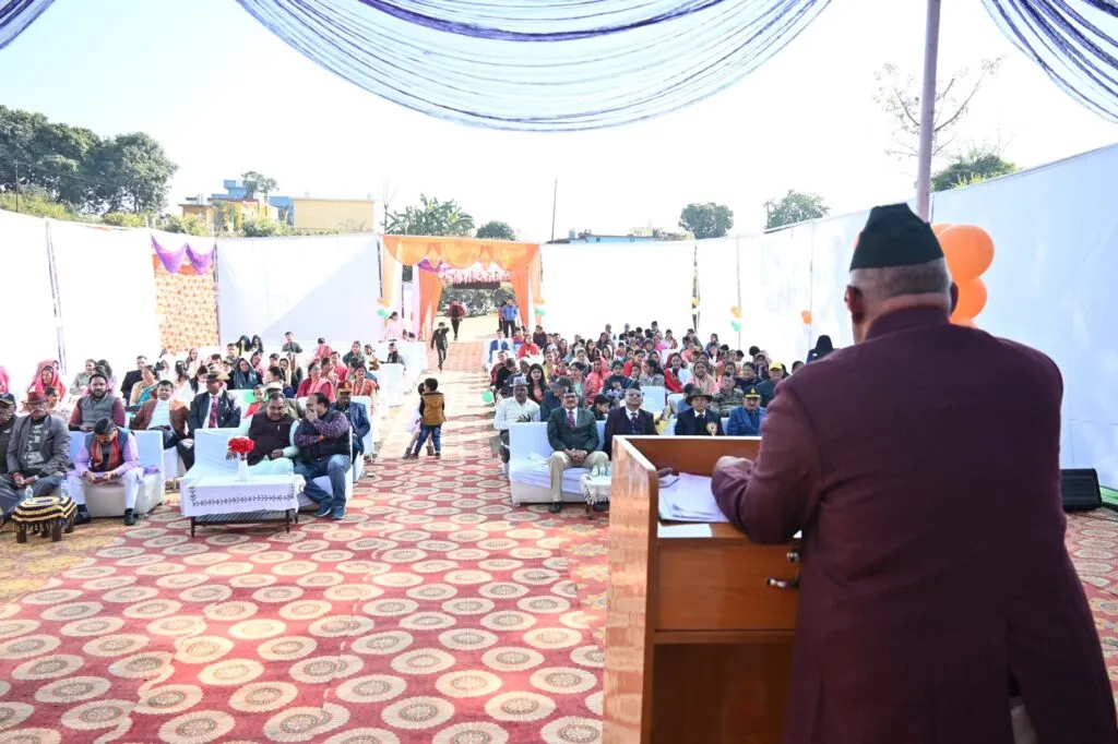 Dev Bhoomi Samiksha पूर्व सैनिक पर्वतीय जन कल्याण समिति पछवादून द्वारा आयोजित चतुर्थ स्थापना दिवस कार्यक्रम को संबोधित करते मंत्री जोशी। -