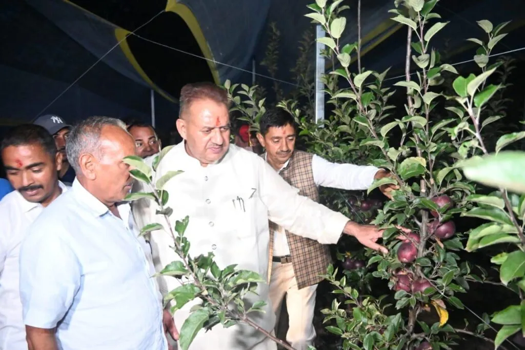 Agriculture Minister Ganesh Joshi reached state garden Ramgarh