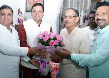 Dev Bhoomi Samiksha рд╕реАрдПрдо рдиреЗ рджреА рдкреВрд░реНрд╡ рдореБрдЦреНрдпрдордВрддреНрд░реА рдХреЛ рдЬрдиреНрдорджрд┐рд╡рд╕ рдХреА рдмрдзрд╛рдИ -