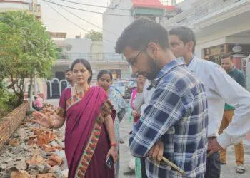 Dev Bhoomi Samiksha рд╢рд╣рд░ рдХреЗ рд╡рд┐рднрд┐рдиреНрди рдкрд╛рд░реНрдХреЛрдВ рдХрд╛ рдореЗрдпрд░ рдиреЗ рдХрд┐рдпрд╛ рдирд┐рд░реАрдХреНрд╖рдг -