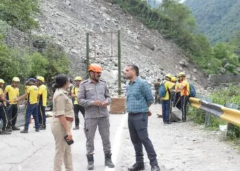 Char Dham Yatra News: Rescue started with trolley for the injured, elderly and disabled