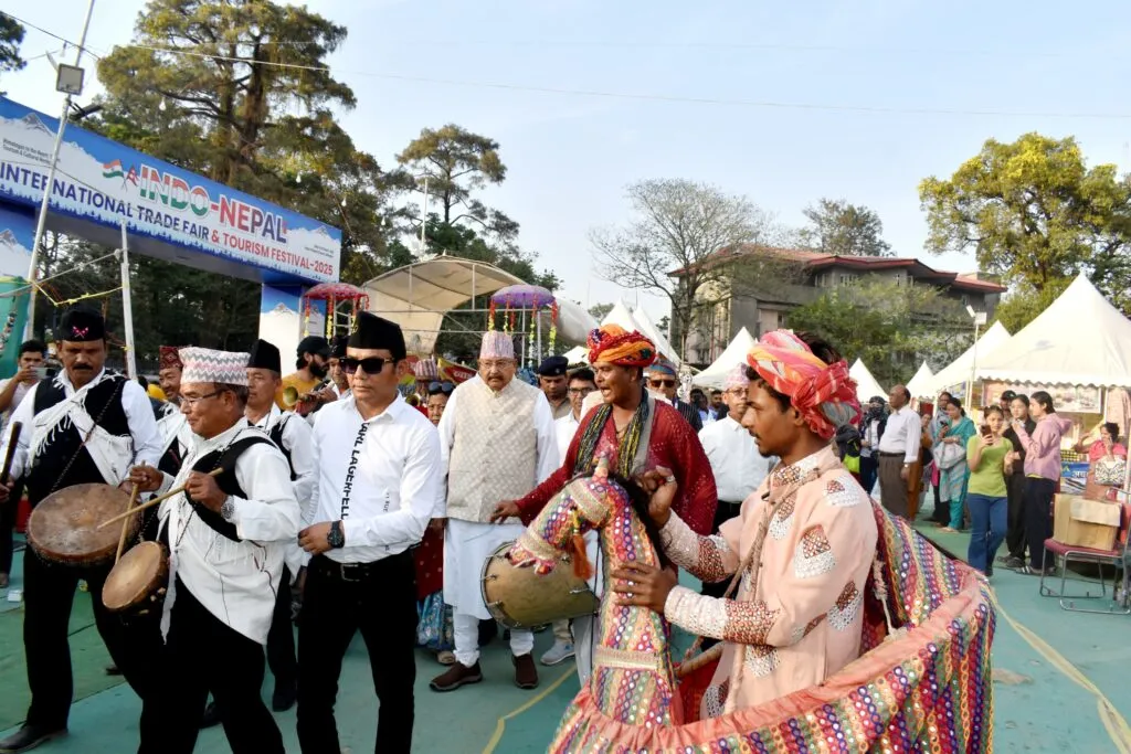 Dev Bhoomi Samiksha पर्यटन को बढ़ावा देने के लिए हवाई सेवा जरूरी: महाराज -