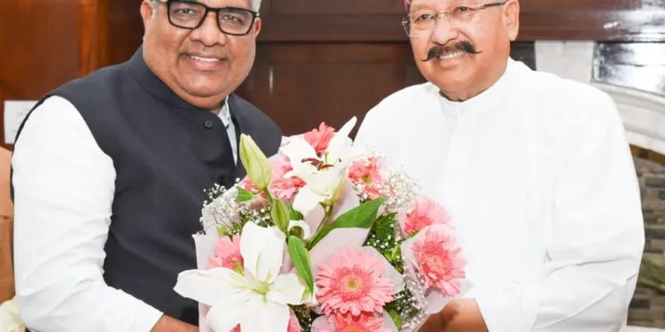 Dev Bhoomi Samiksha महाराज ने केंद्रीय पर्यावरण, वन एवं जलवायु परिवर्तन मंत्री से की शिष्टाचार भेंट -