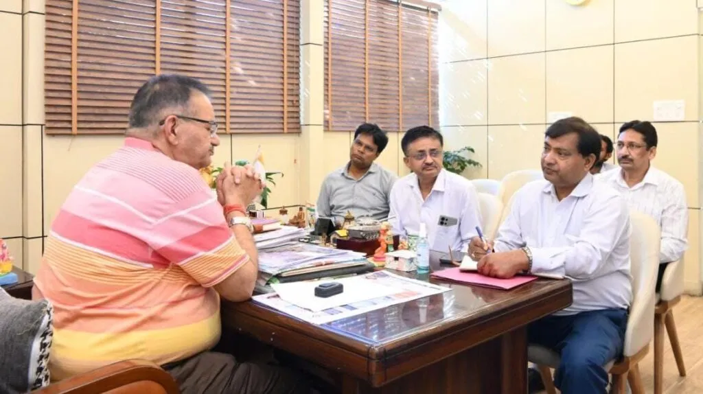 Dev Bhoomi Samiksha हरेला पर्व पर लगेंगे 15 लाख पौधे, किसानों को मिलेगा मुआवजा: मंत्री गणेश जोशी -