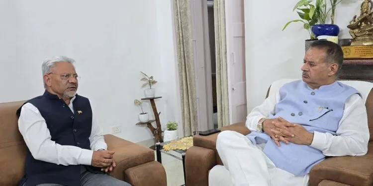 Dev Bhoomi Samiksha उपनल की कल्याणकारी योजनाओं की जानकारी लेते सैनिक कल्याण मंत्री गणेश जोशी -