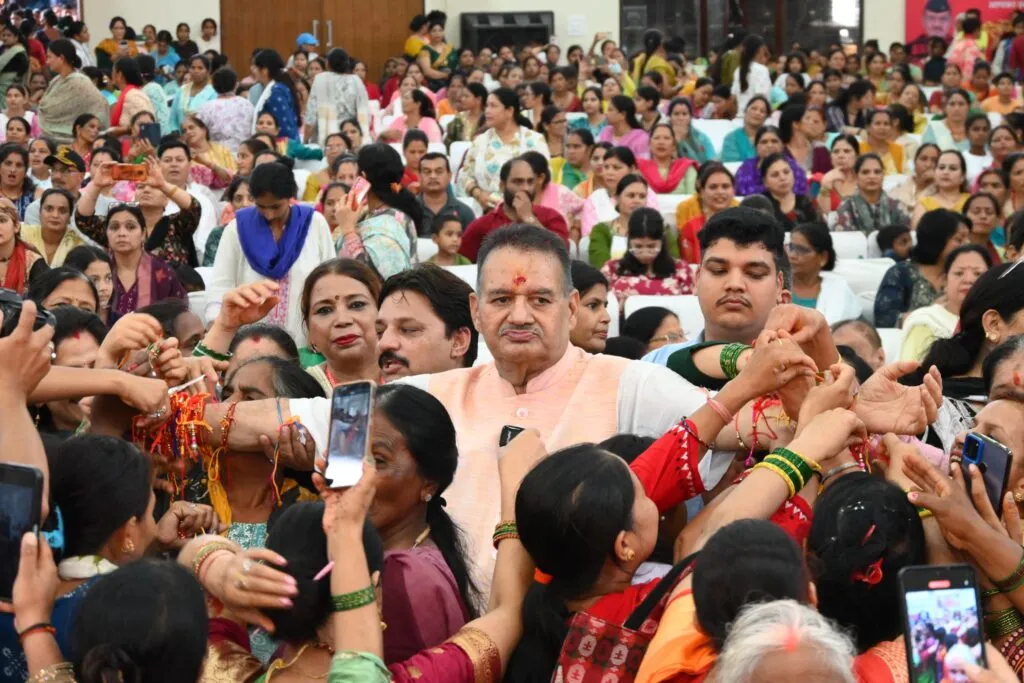 Dev Bhoomi Samiksha मंत्री गणेश जोशी ने भावुक होकर कहा - मैं केवल मंत्री नहीं, एक भाई हूं -