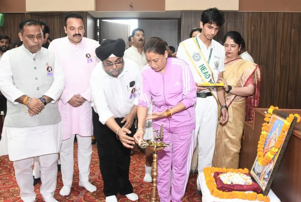 Dev Bhoomi Samiksha दिल्ली पब्लिक स्कूल रुद्रपुर में CBSE National Fencing Championship-2025 का शुभारंभ -