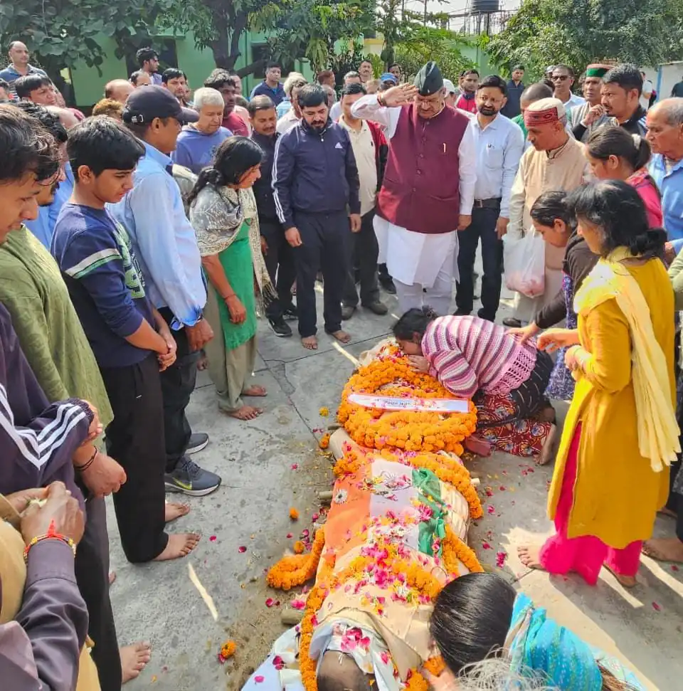 Dev Bhoomi Samiksha सैनिक कल्याण मंत्री गणेश जोशी ने नायब सूबेदार प्रदीप सिंह रौथाण के निधन पर व्यक्त किया शोक -