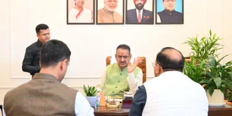 Dev Bhoomi Samiksha देहरादून–मसूरी मार्ग पर अतिरिक्त वैली ब्रिज बनाने के निर्देश: मंत्री गणेश जोशी -