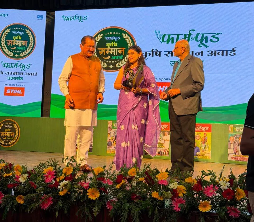 Dev Bhoomi Samiksha फार्म एन फूड कृषि सम्मान अवार्ड 2026 से सम्मानित हुईं डा. श्वेता चौधरी -