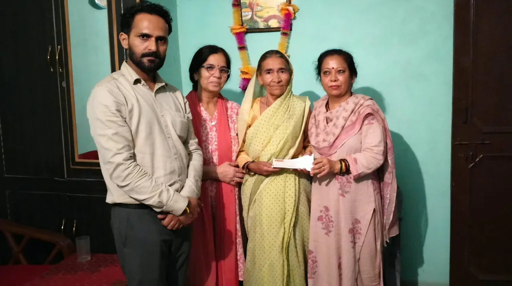 Dev Bhoomi Samiksha आपदा प्रभावित परिवारों के साथ खड़ी है प्रदेश सरकार : ज्योति कोटिया -