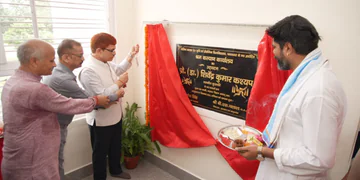 Dev Bhoomi Samiksha श्रमिकों की संतुष्टि से ही विश्वविद्यालय का प्रदर्शन होगा बेहतर: कुलपति -