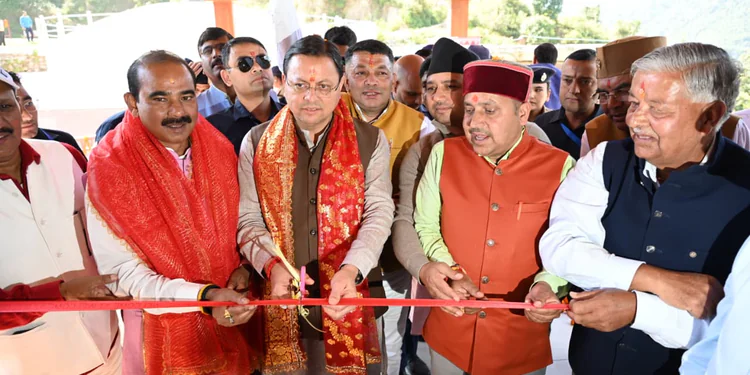 Dev Bhoomi Samiksha वार्ड 04 राजपुर में विकास योजनाओं का लोकार्पण करते कैबिनेट मंत्री गणेश जोशी -