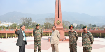 Dev Bhoomi Samiksha सैनिक कल्याण मंत्री गणेश जोशी से मिले मध्य कमान के आर्मी कमाण्डर -