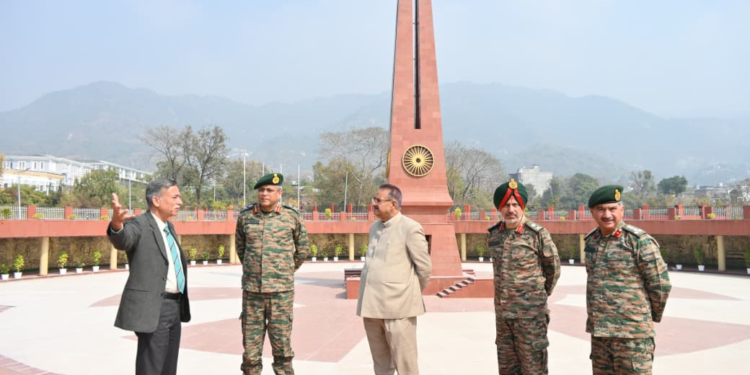 Dev Bhoomi Samiksha सैनिक कल्याण मंत्री गणेश जोशी से मिले मध्य कमान के आर्मी कमाण्डर -