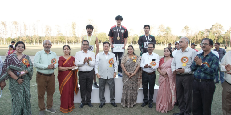 Dev Bhoomi Samiksha पंतनगर विश्वविद्यालय के वार्षिक खेलकूद प्रतियोगिता में विद्यार्थियों ने दिखाया अपना दम -